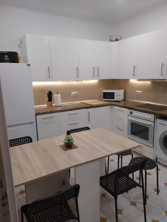 Amplio Apartamento Con Dos Patios กิฮอน ภายนอก รูปภาพ