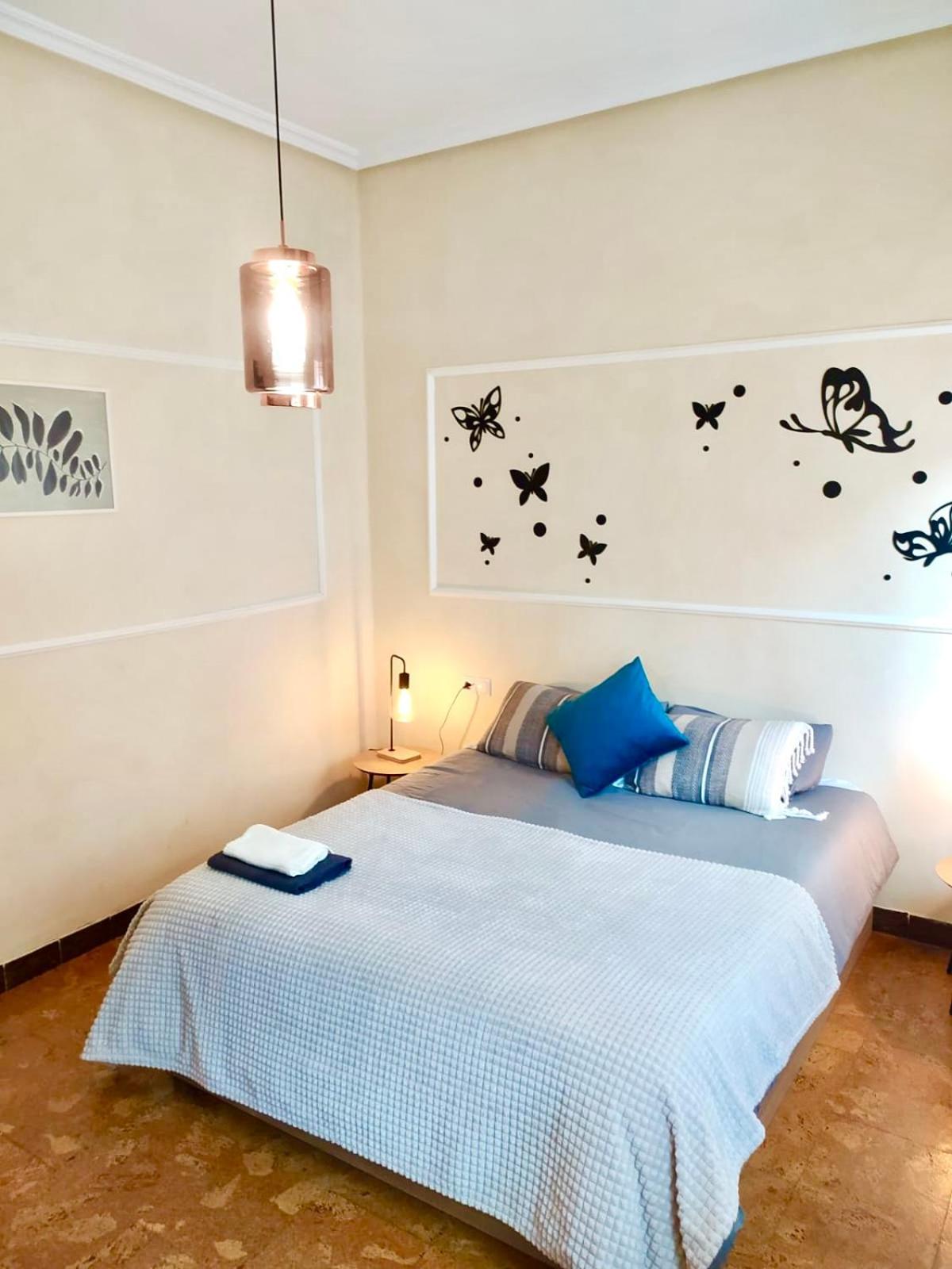 Amplio Apartamento Con Dos Patios กิฮอน ภายนอก รูปภาพ