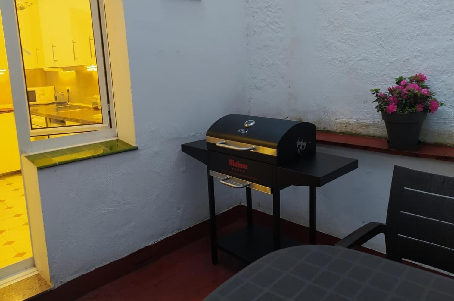 Amplio Apartamento Con Dos Patios กิฮอน ภายนอก รูปภาพ